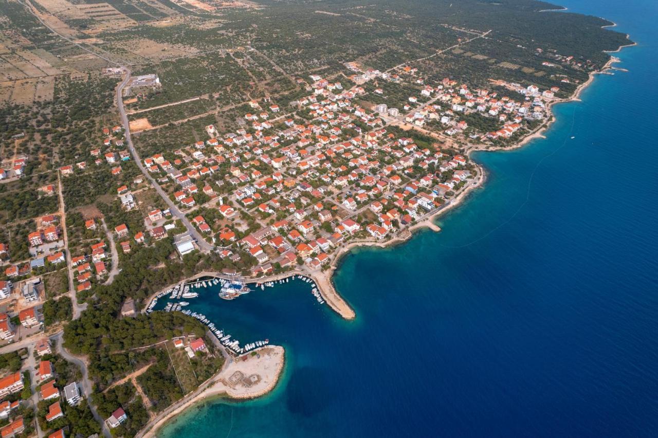 Apartments By The Sea Mandre, Pag - 4095 Kolan Exterior photo